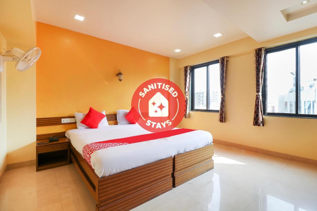 Oyo 10679 Hotel Nanashree Executive Vagholi エクステリア 写真